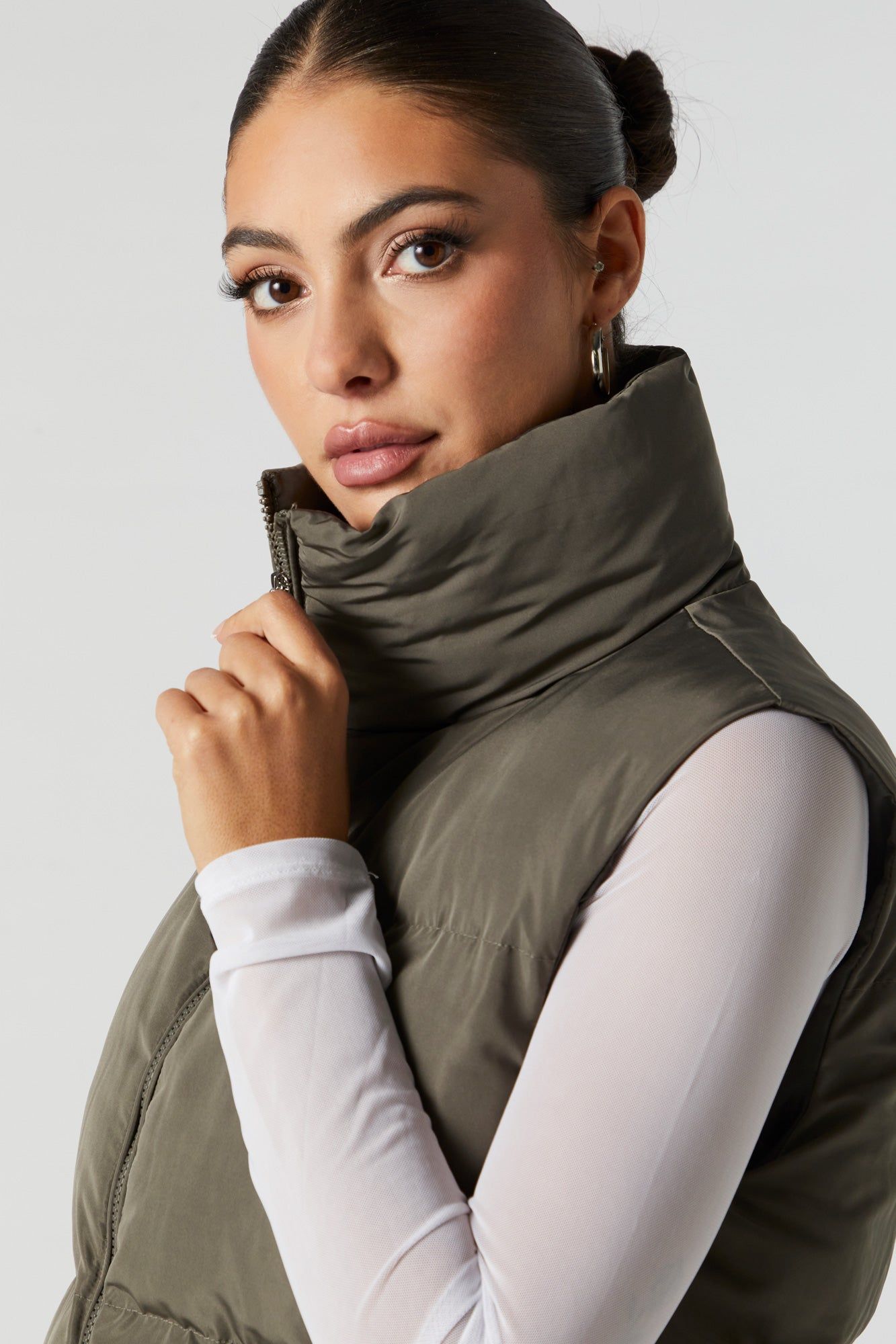 Zip-Up Cropped Puffer Vest sold by Urban Planet product image thumbnail 4