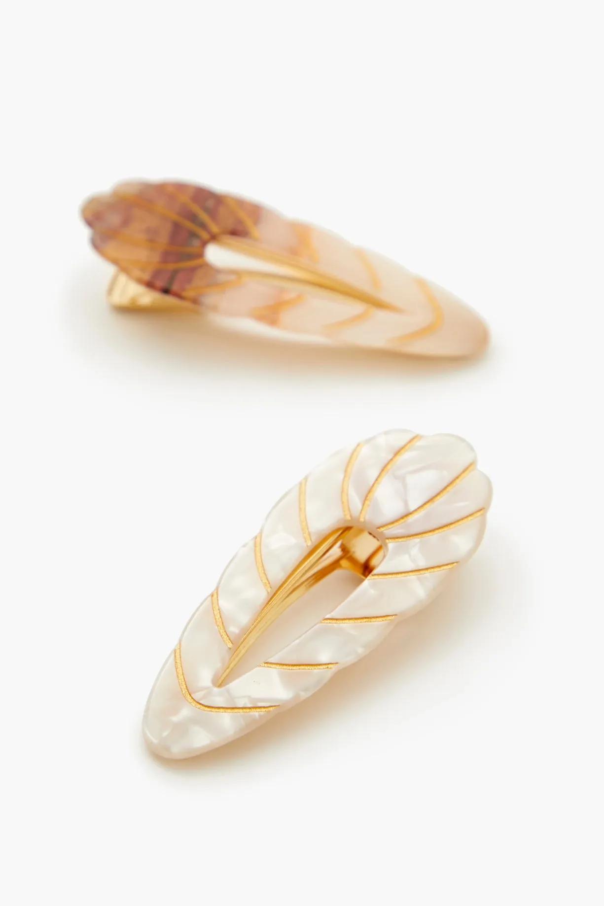 Seashell Hair Clip Set (2 Pcs) sold by Urban Planet product image thumbnail 2