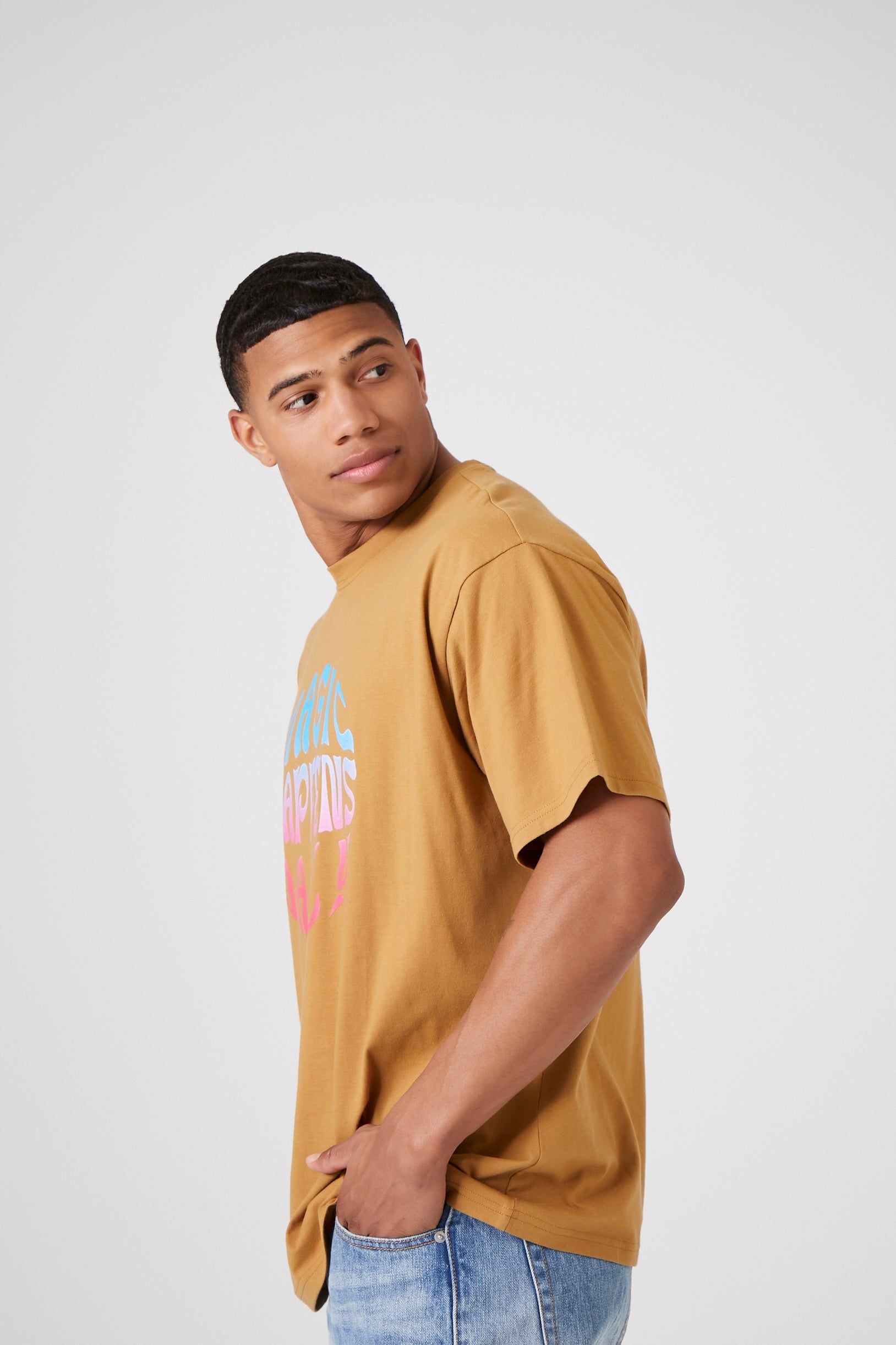 T-shirt à imprimé Magic Happens sold by Urban Planet product image thumbnail 3