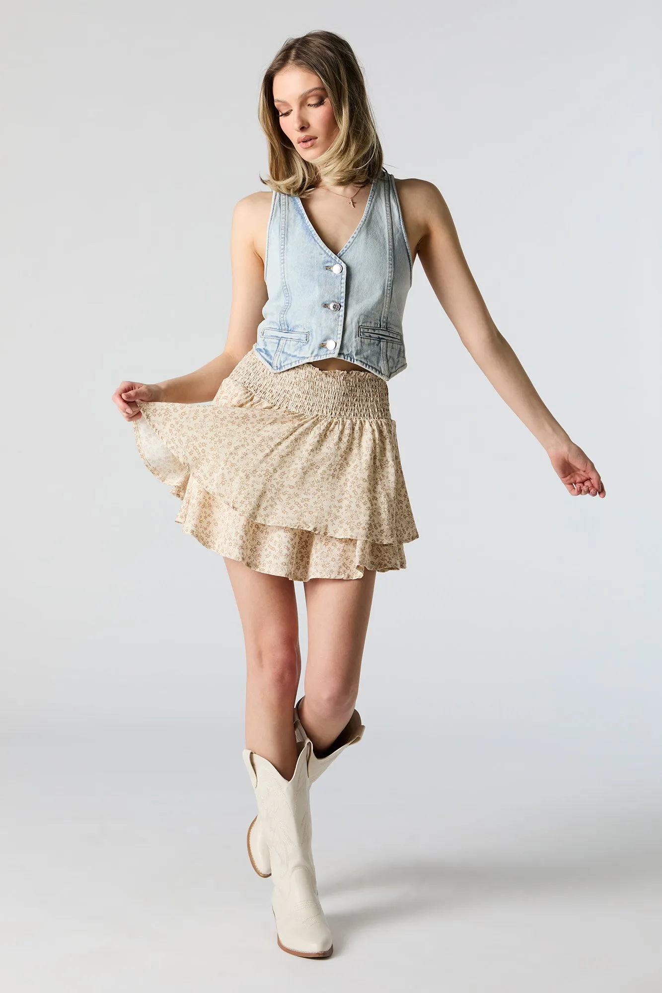 Minijupe volantée fleurie jaune sold by Urban Planet product image thumbnail 3