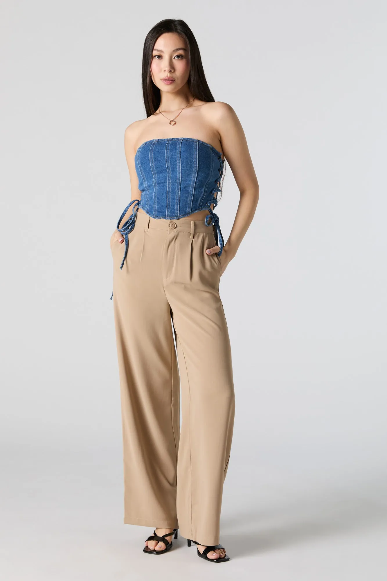 Haut corset sans bretelles lacé en denim sold by Urban Planet product image thumbnail 4