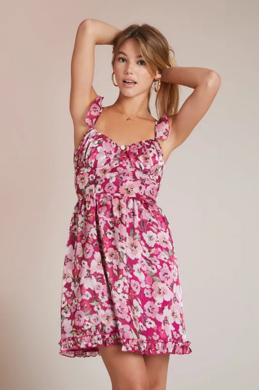 Minirobe volantée fleurie sold by Urban Planet