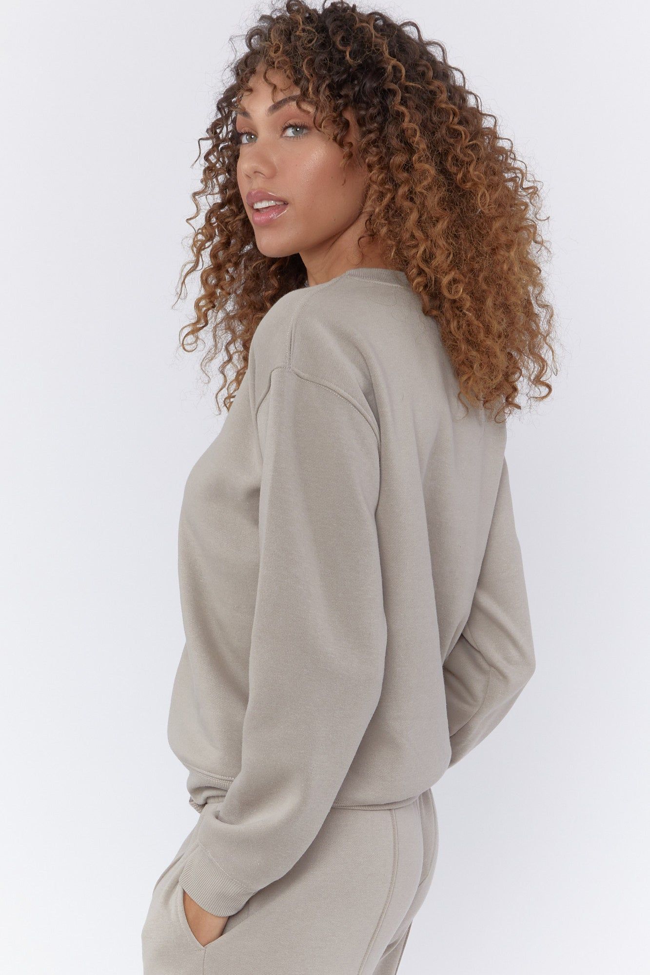 Chandail de base ras du cou en molleton sold by Urban Planet product image thumbnail 2