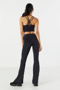 Pantalon à jambe évasée avec surplis sold by Urban Planet