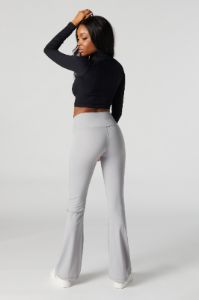 Pantalon Active à jambe évasée sold by Urban Planet