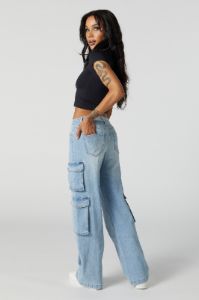 Jean cargo délavé pâle avec poches multiples sold by Urban Planet