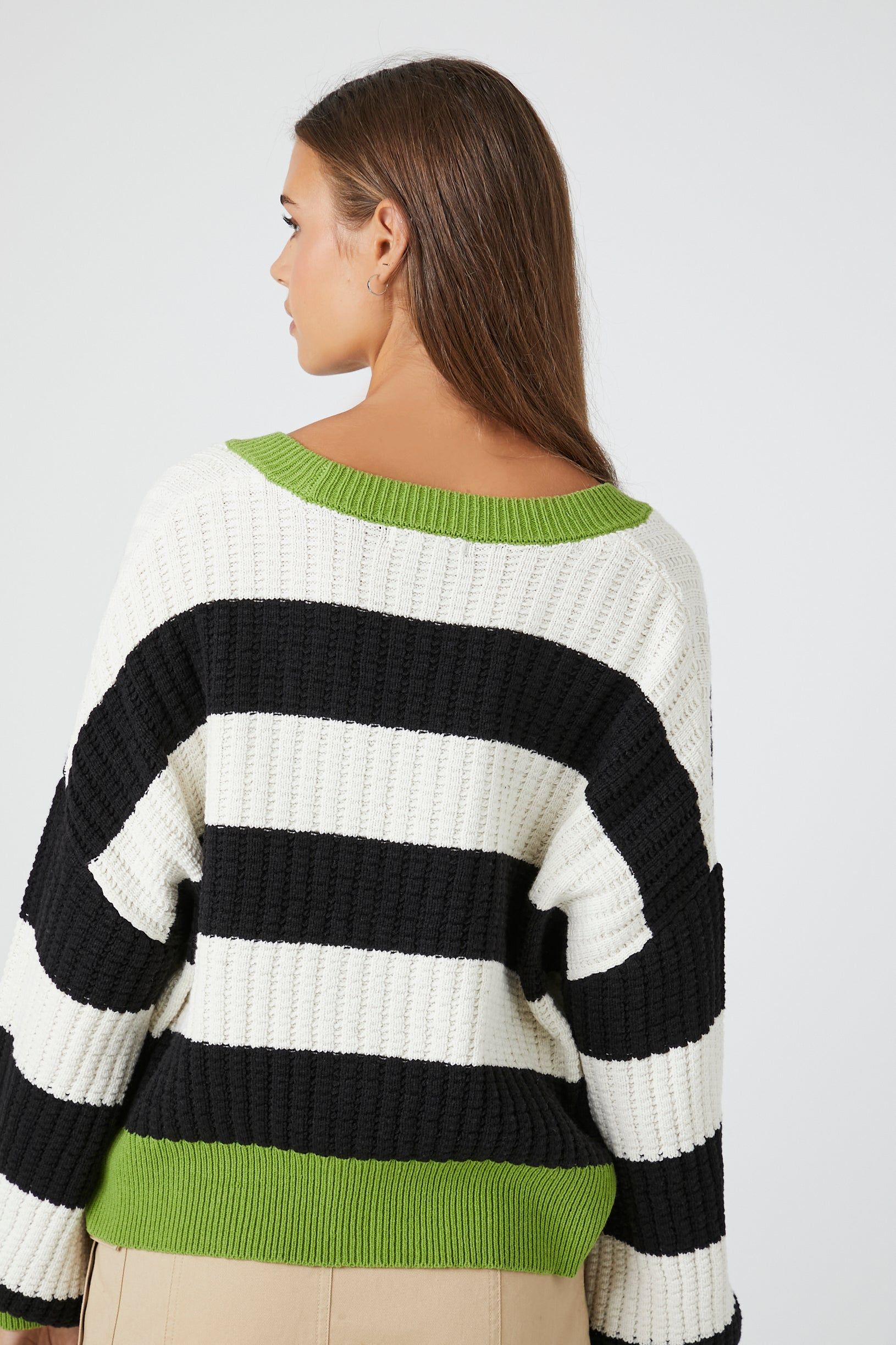 Cardigan boutonné en tricot rayé sold by Urban Planet product image thumbnail 3