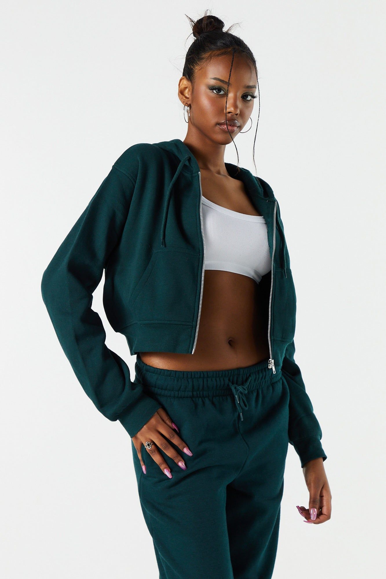 Coloré Haut court à capuchon en molleton avec fermeture à glissière sold by Urban Planet product image thumbnail 3