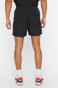 Short avec poches plaquées et taille coulissante sold by Urban Planet