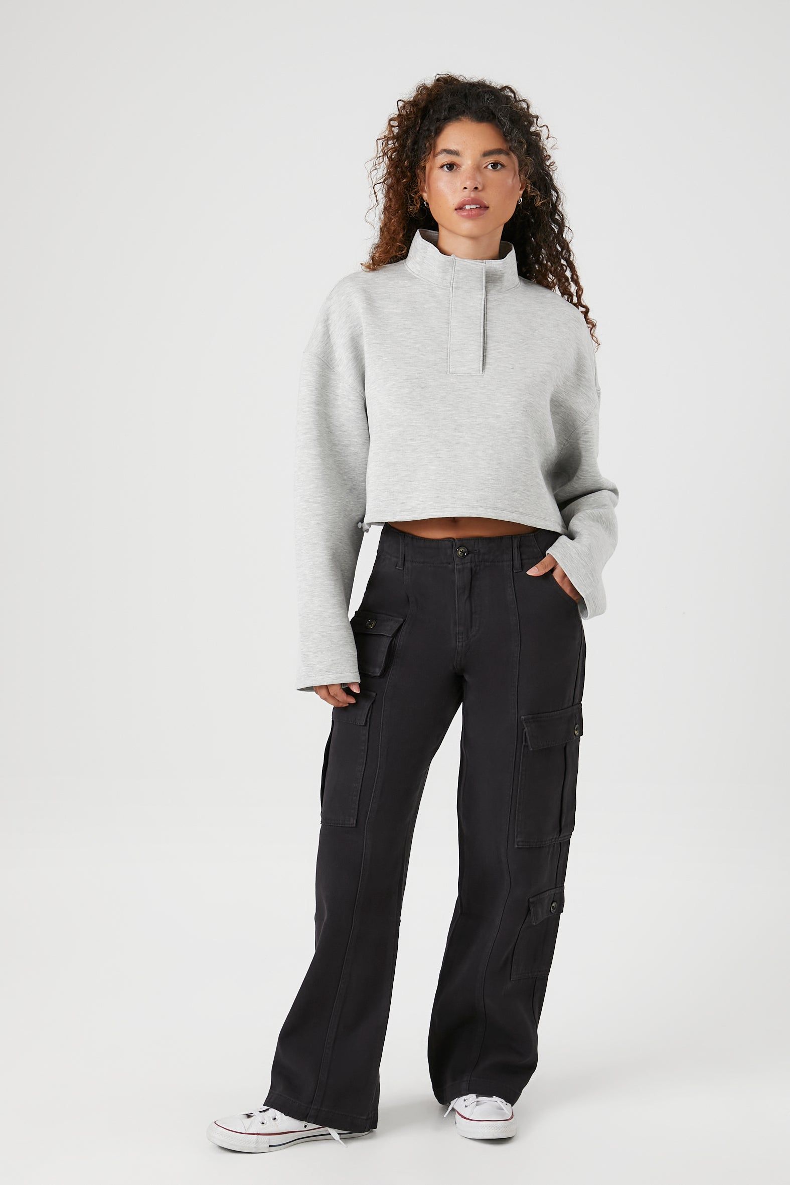 Pantalon cargo mi-taille sold by Urban Planet