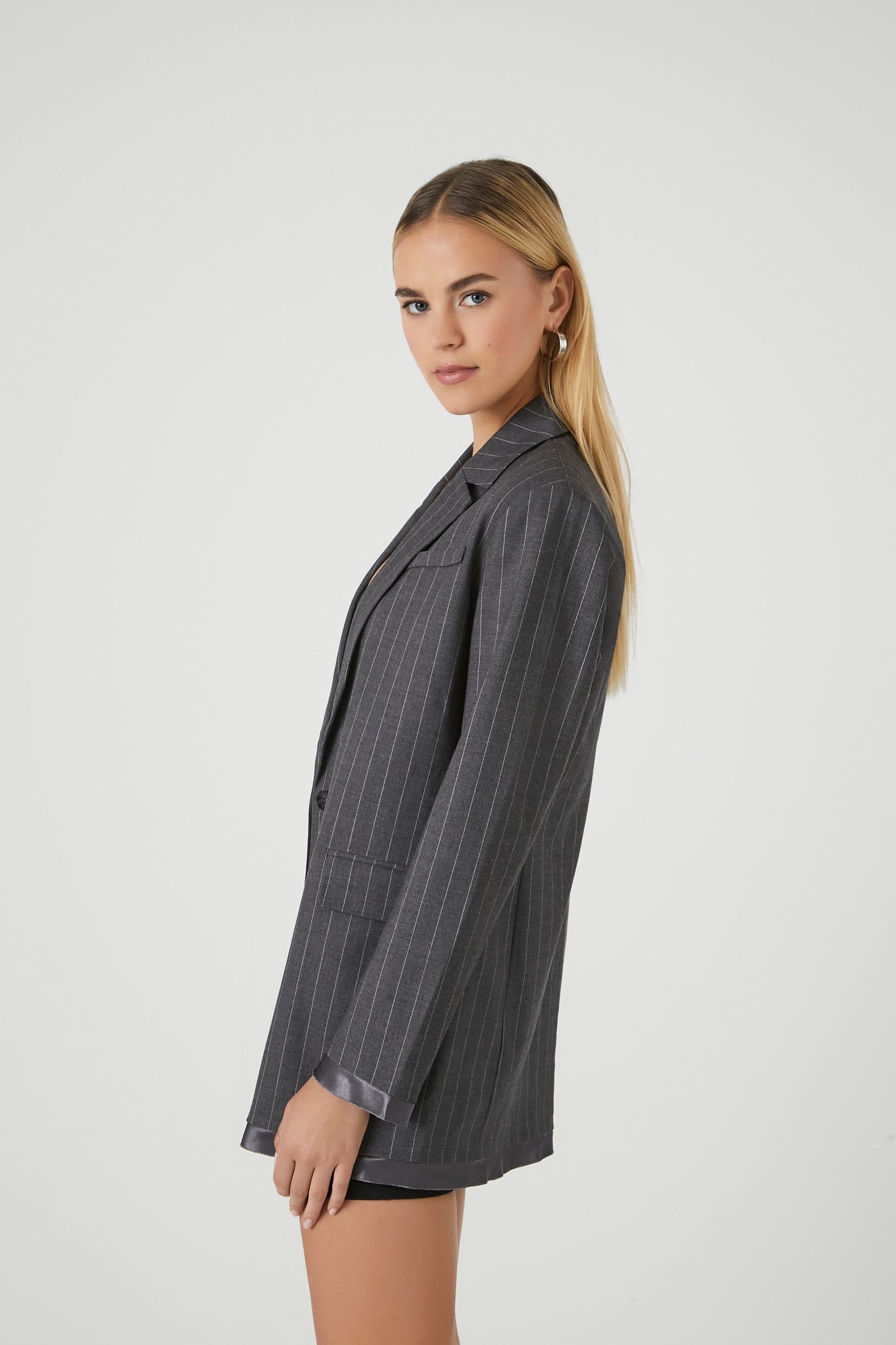 Blazer à fines rayures avec liséré de satin sold by Urban Planet product image thumbnail 3