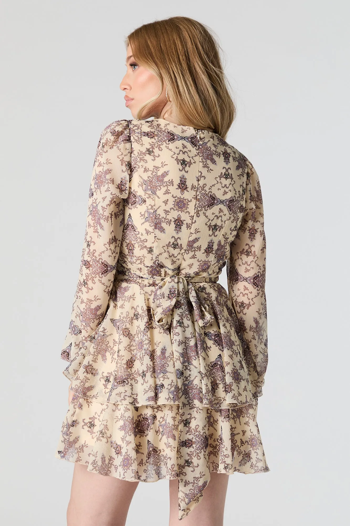 Minirobe volantée en chiffon à manches longues sold by Urban Planet product image thumbnail 5