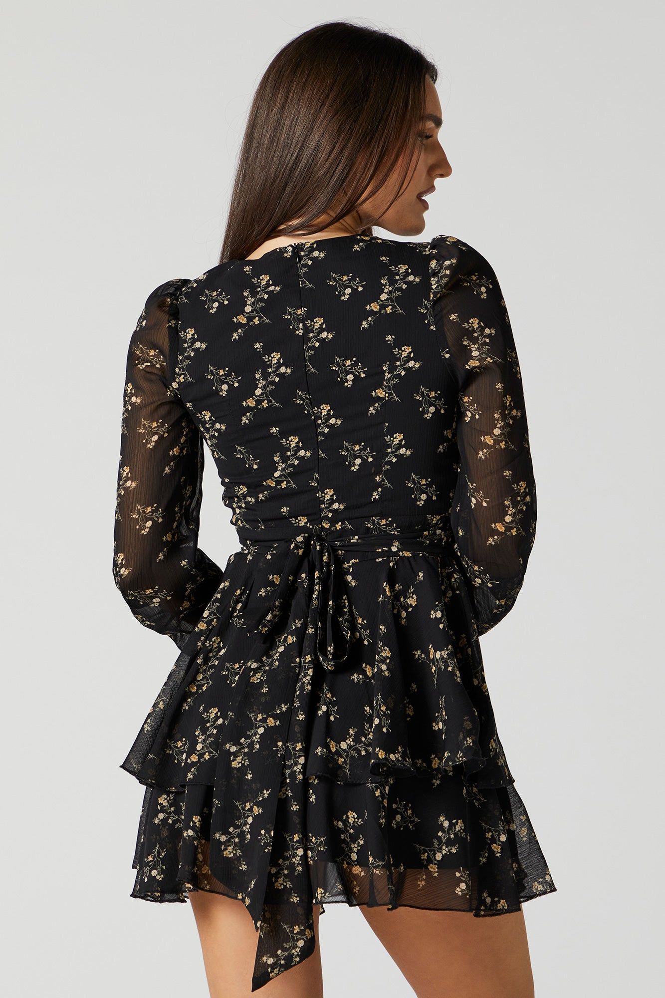 Minirobe volantée fleurie en chiffon à manches longues sold by Urban Planet product image thumbnail 2