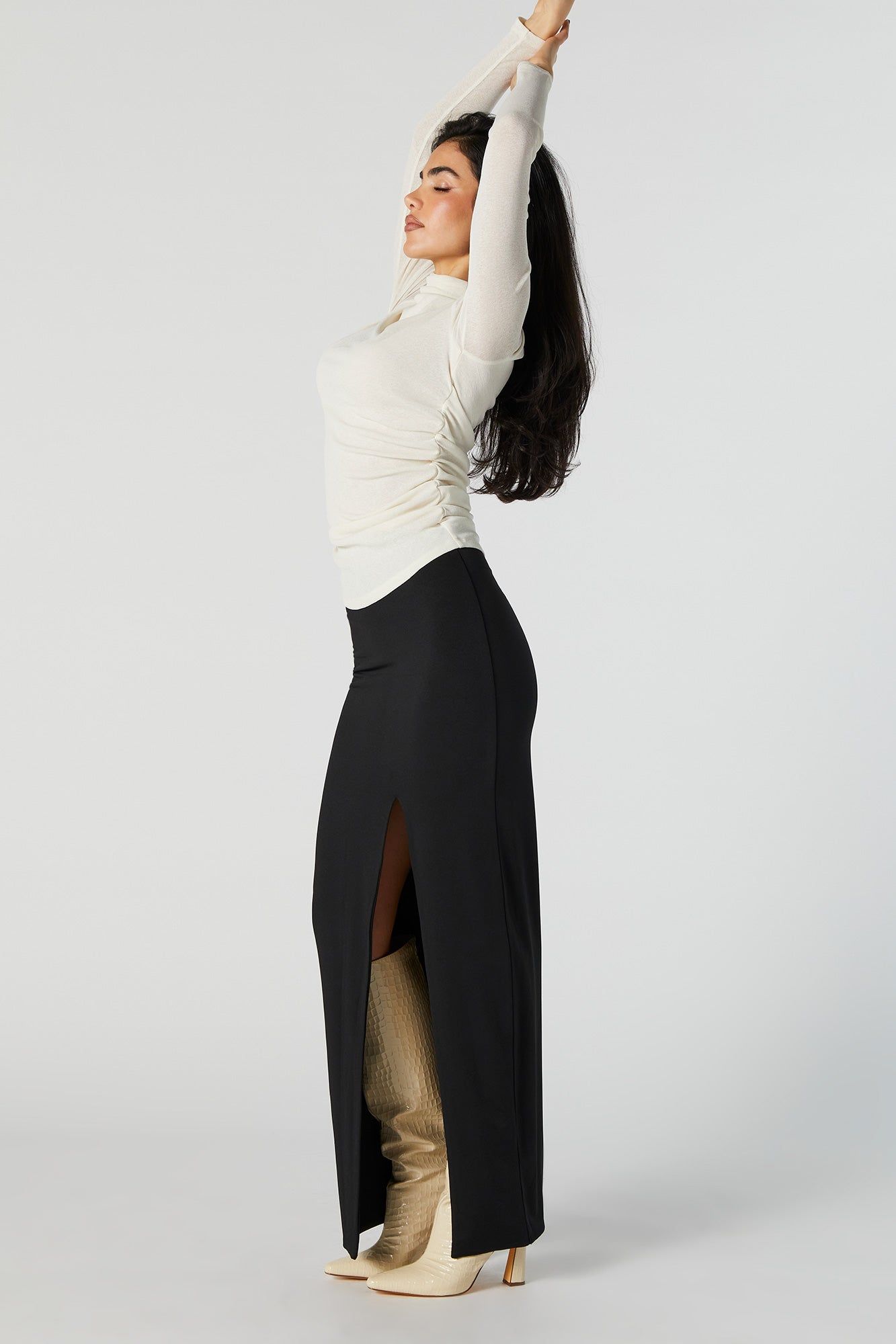 Jupe maxi profilée avec fente sold by Urban Planet product image thumbnail 5