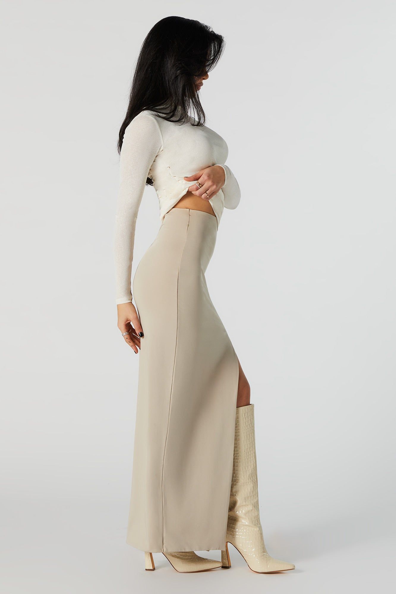 Jupe maxi profilée avec fente sold by Urban Planet product image thumbnail 4