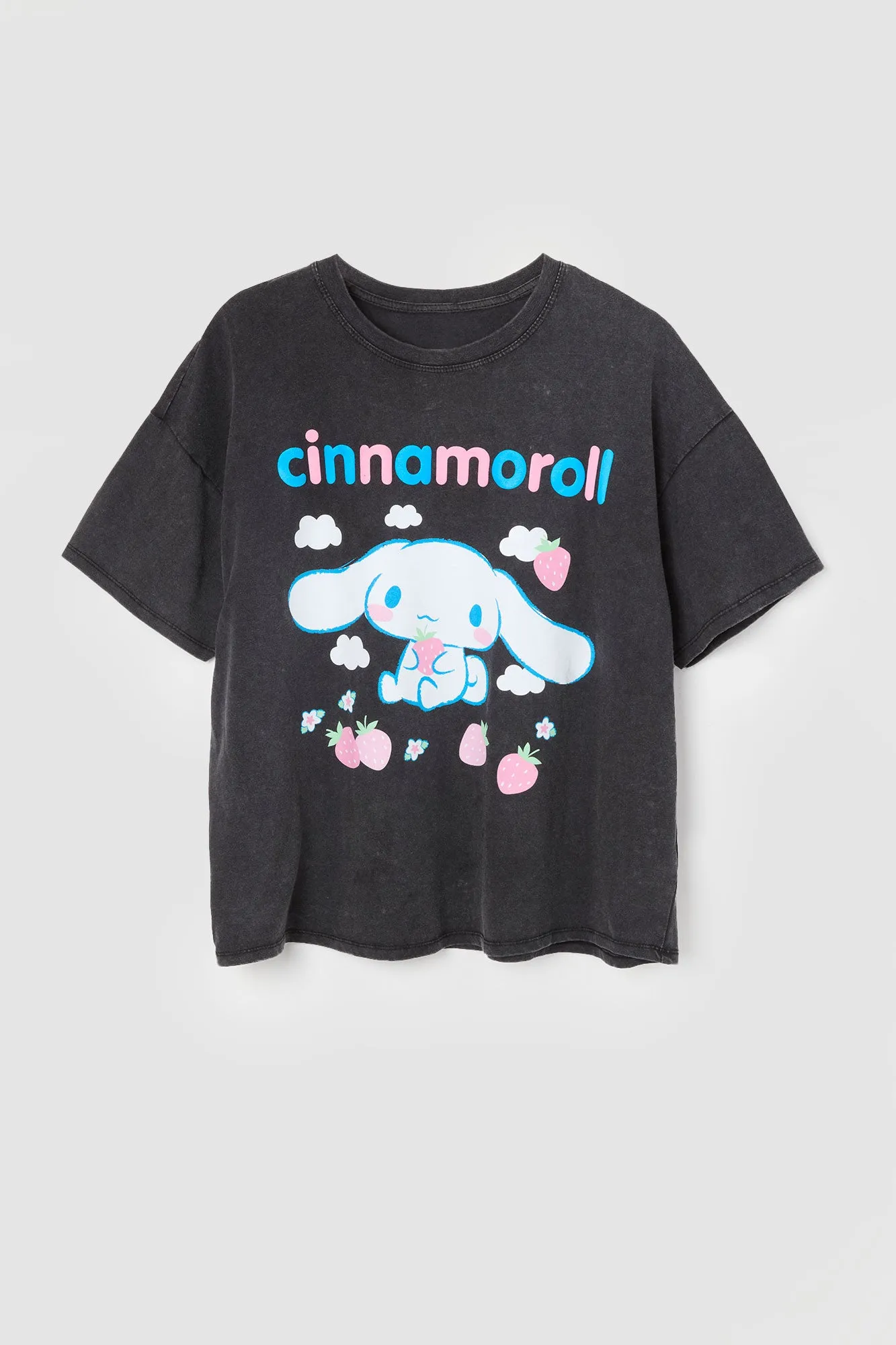 Cinnamoroll Graphic Washed Boyfriend T-Shirt sold by Urban Planet product image thumbnail 4