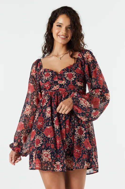 Minirobe à manches longues et encolure en cur sold by Urban Planet