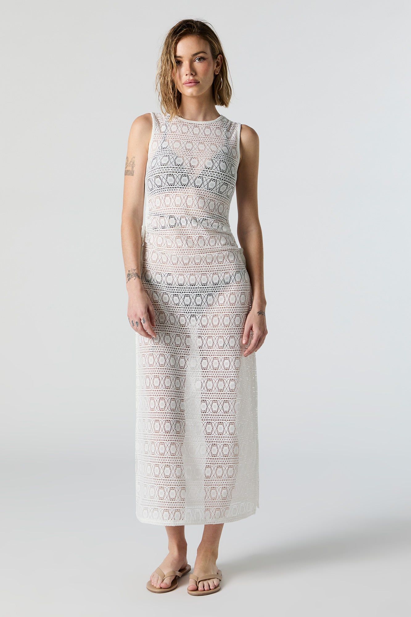 Robe cache-maillot crochetée et ruchée sold by Urban Planet