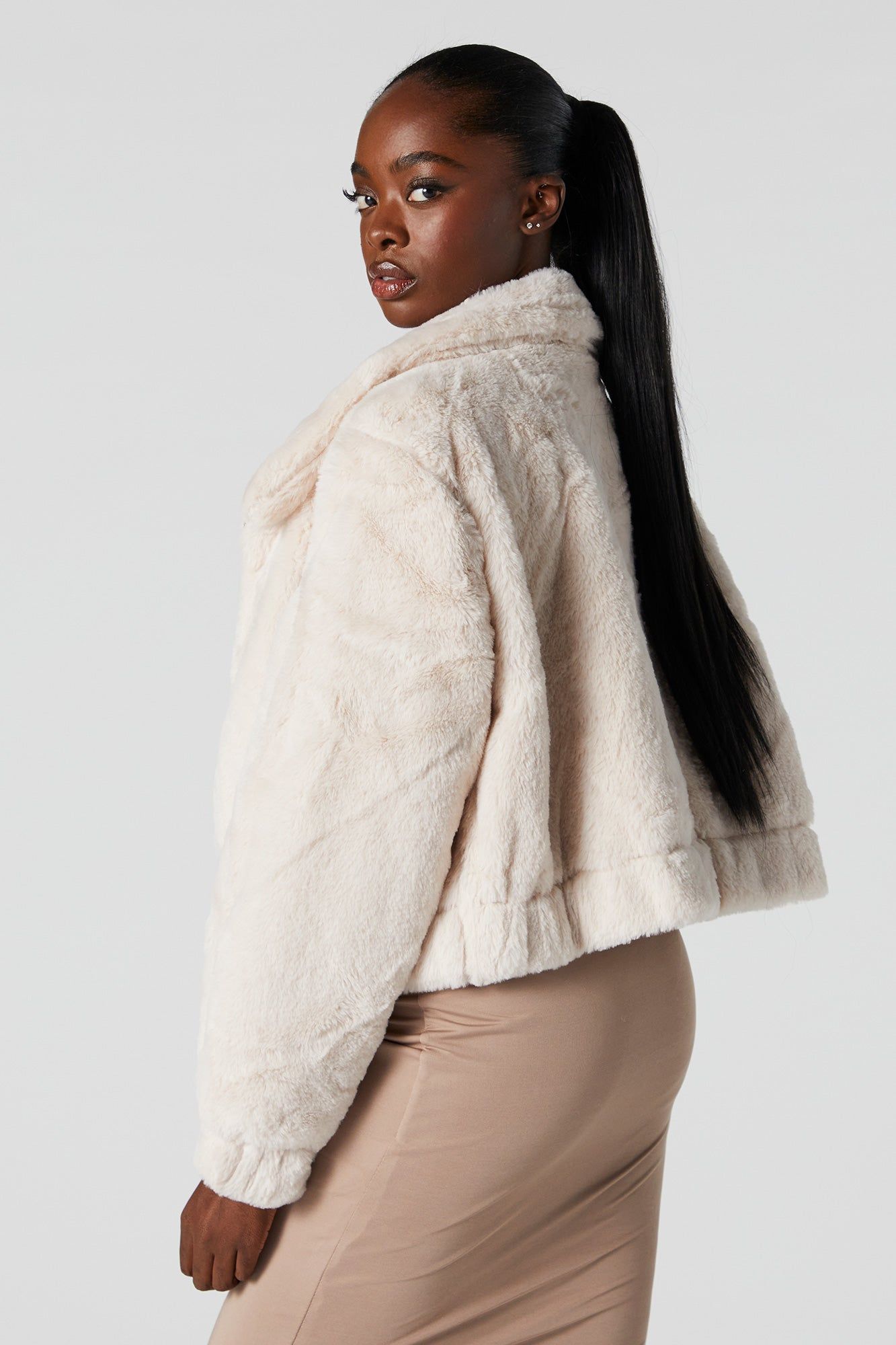 Blouson en similifourrure avec fermeture à glissière sold by Urban Planet product image thumbnail 5