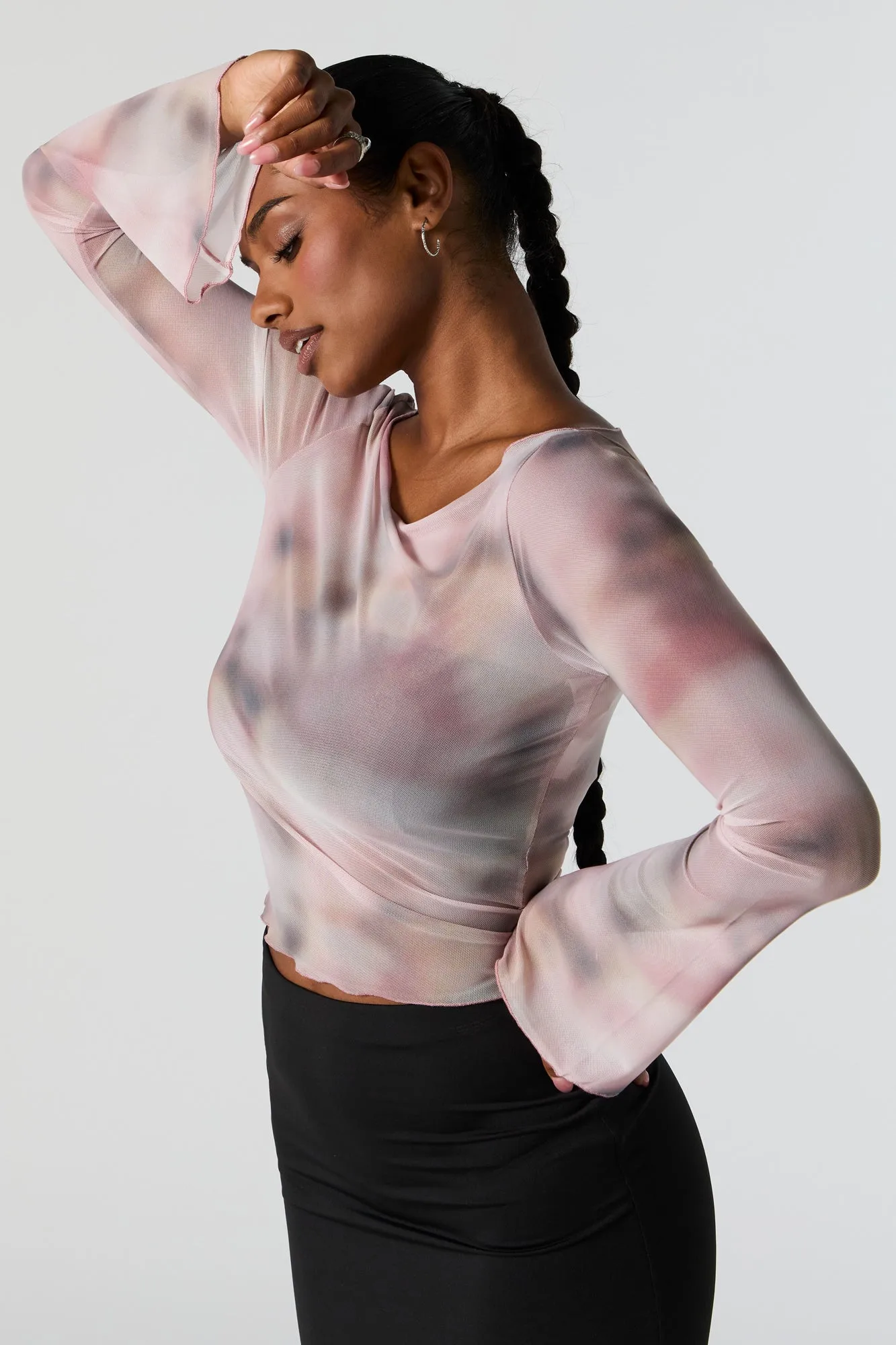 Haut en filet rose à manches cloche sold by Urban Planet product image thumbnail 3