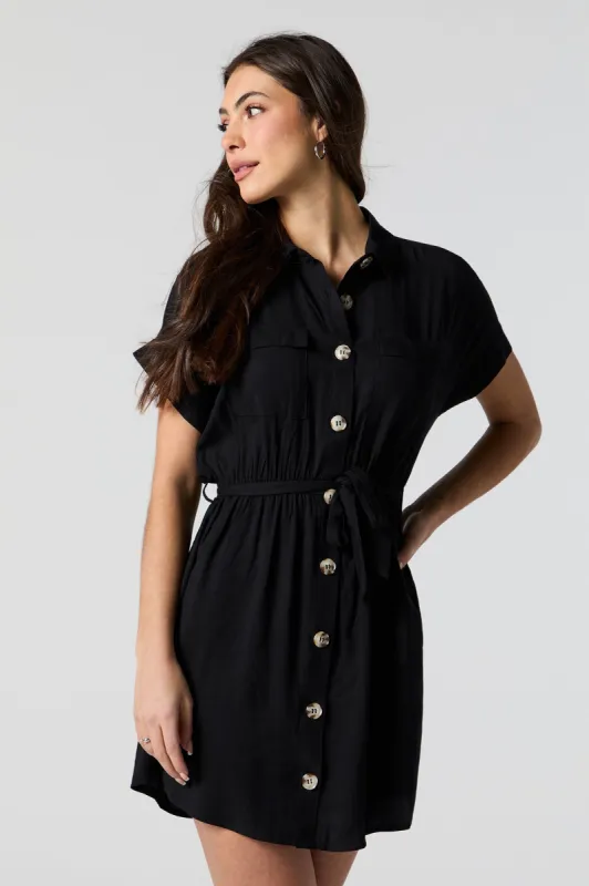 Minirobe boutonnée à manches courtes avec ceinture sold by Urban Planet