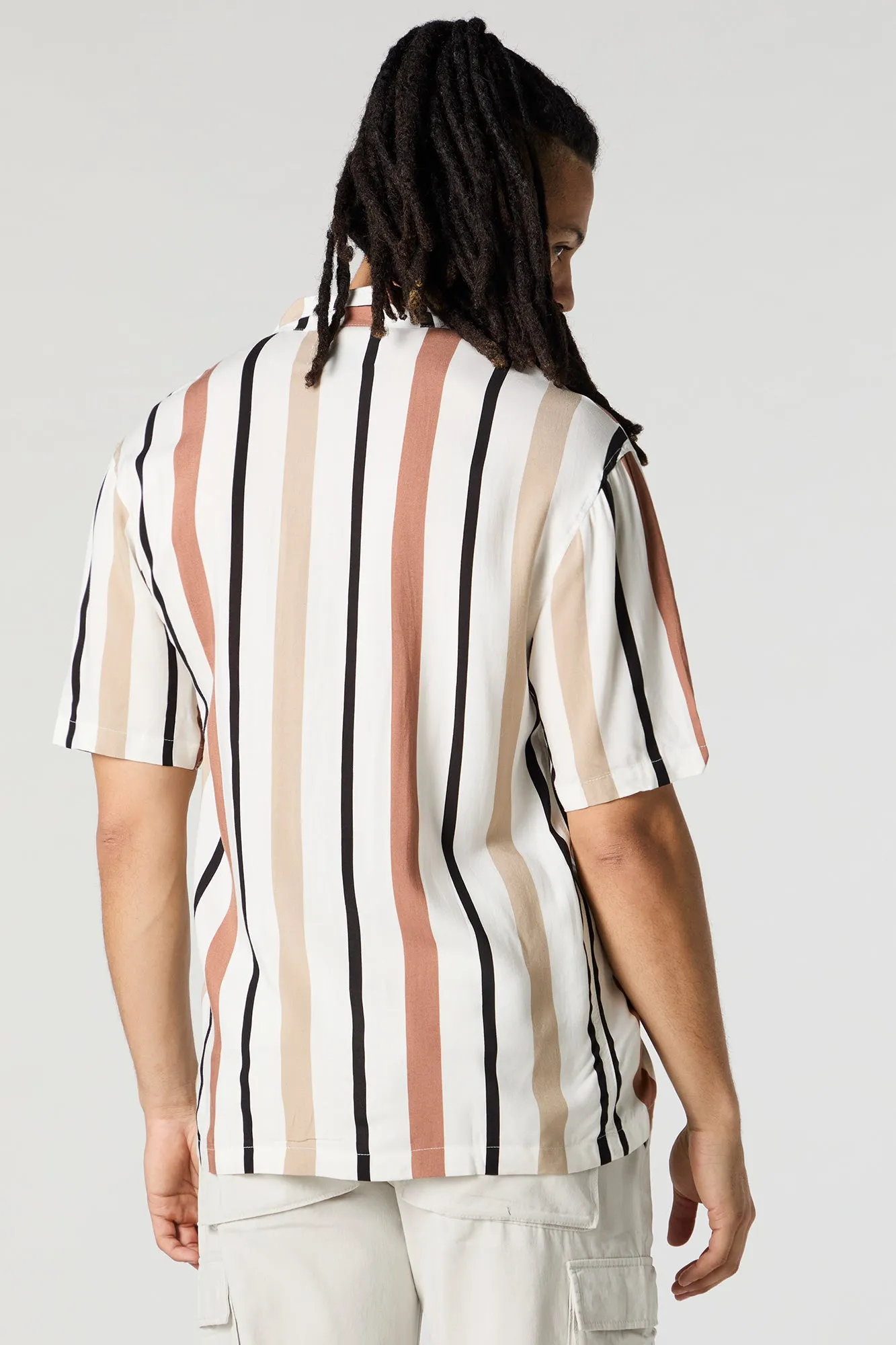 Haut boutonné à manches courtes avec motif sold by Urban Planet product image thumbnail 5