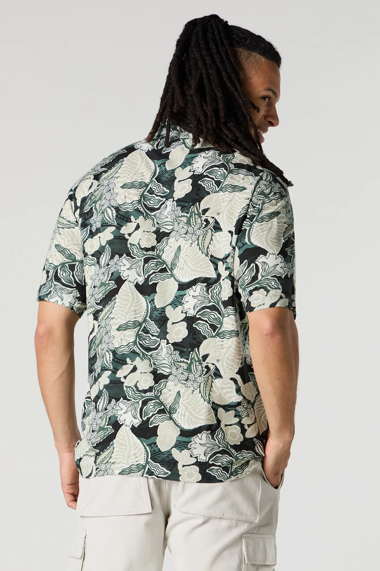 Haut boutonné à manches courtes avec motif sold by Urban Planet product image thumbnail 2