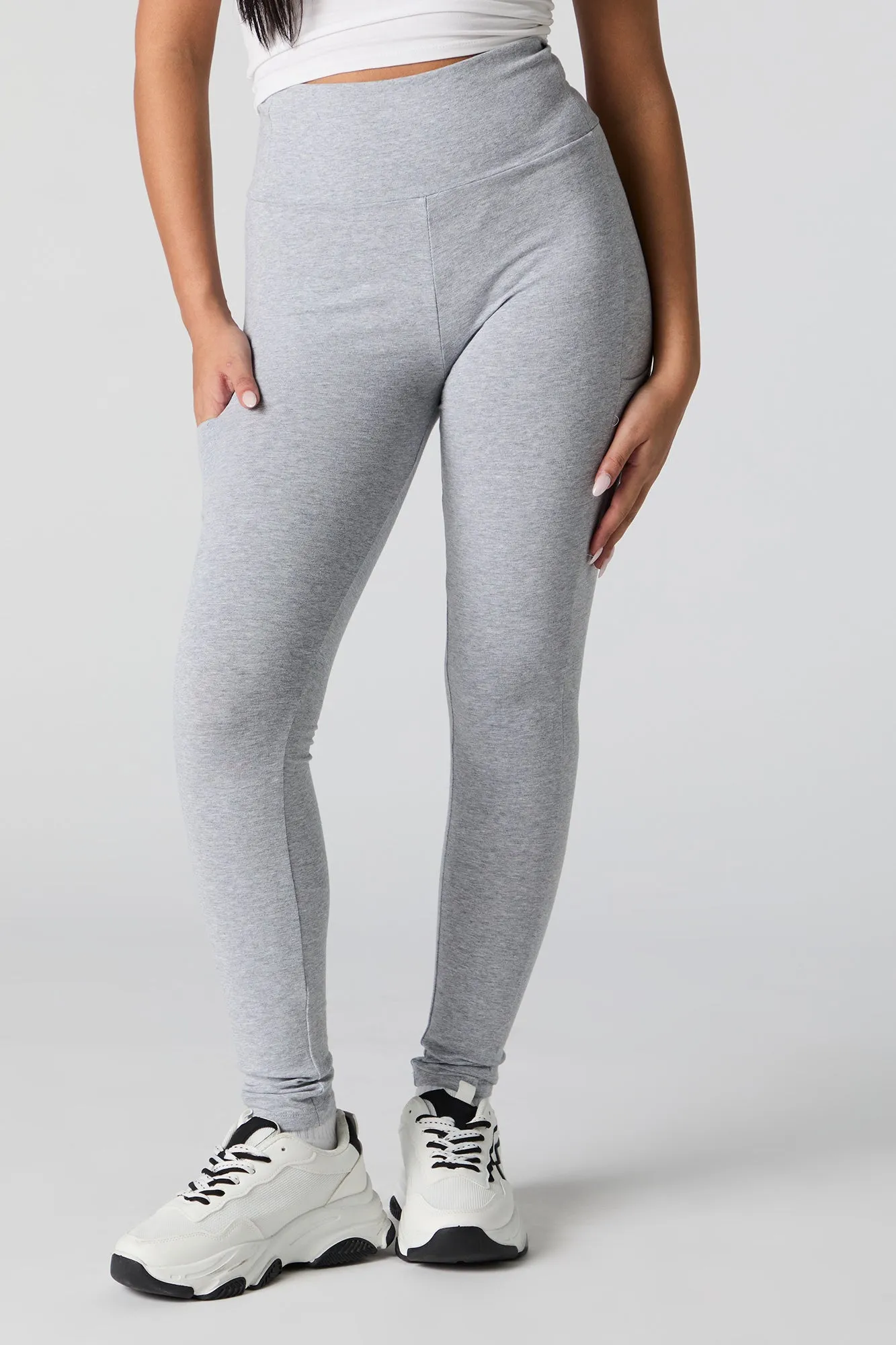 Legging Active avec poche pour téléphone sold by Urban Planet product image thumbnail 2