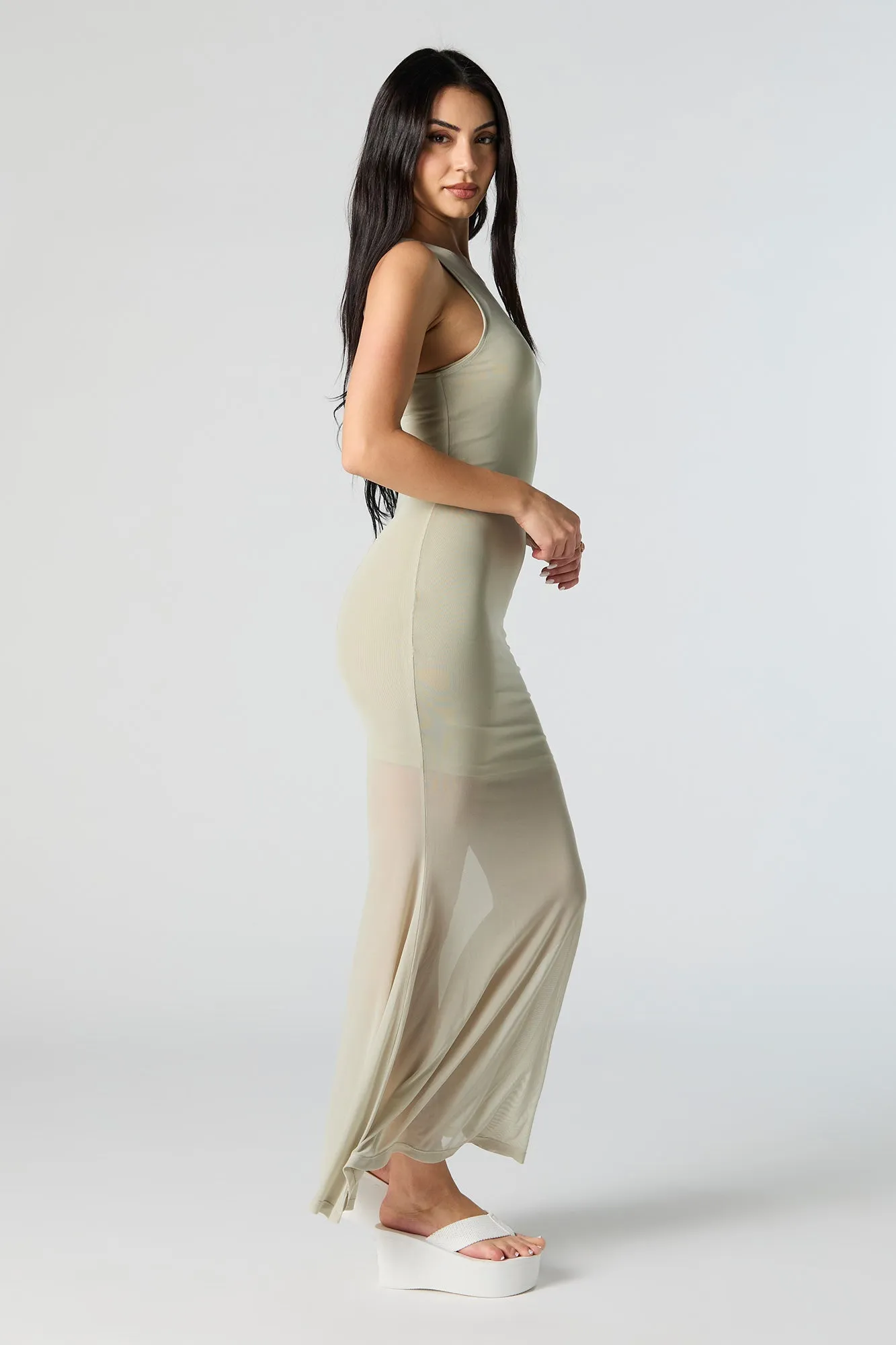 Robe maxi de style sirène en filet sold by Urban Planet product image thumbnail 2