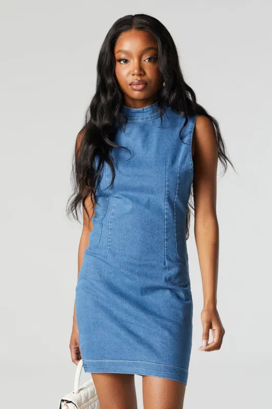 Robe en denim délavé moyen à col cheminée sold by Urban Planet