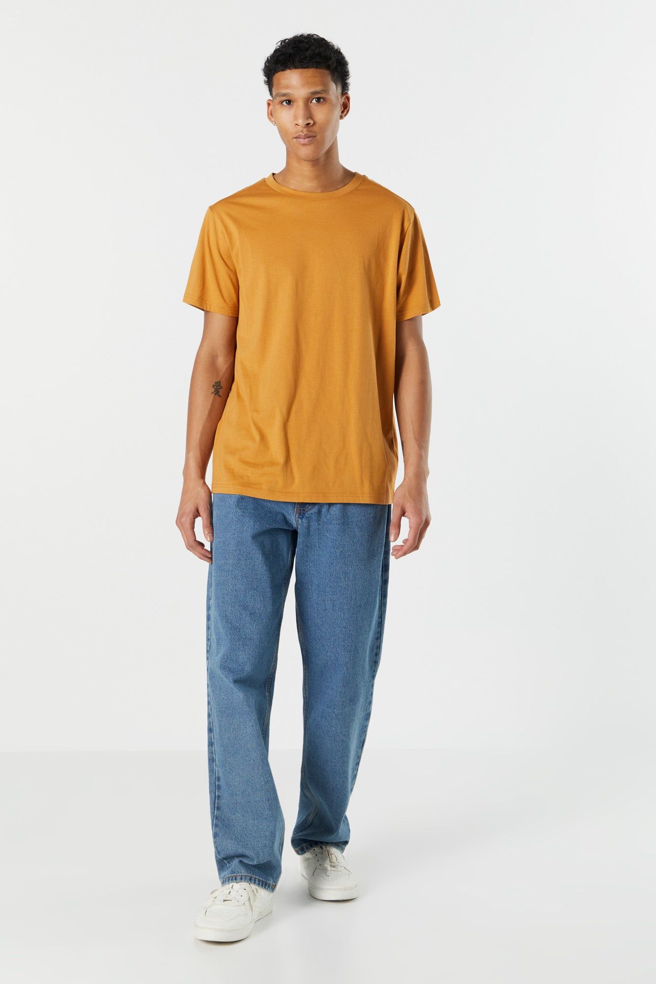 T-shirt ras du cou basique sold by Urban Planet product image thumbnail 3