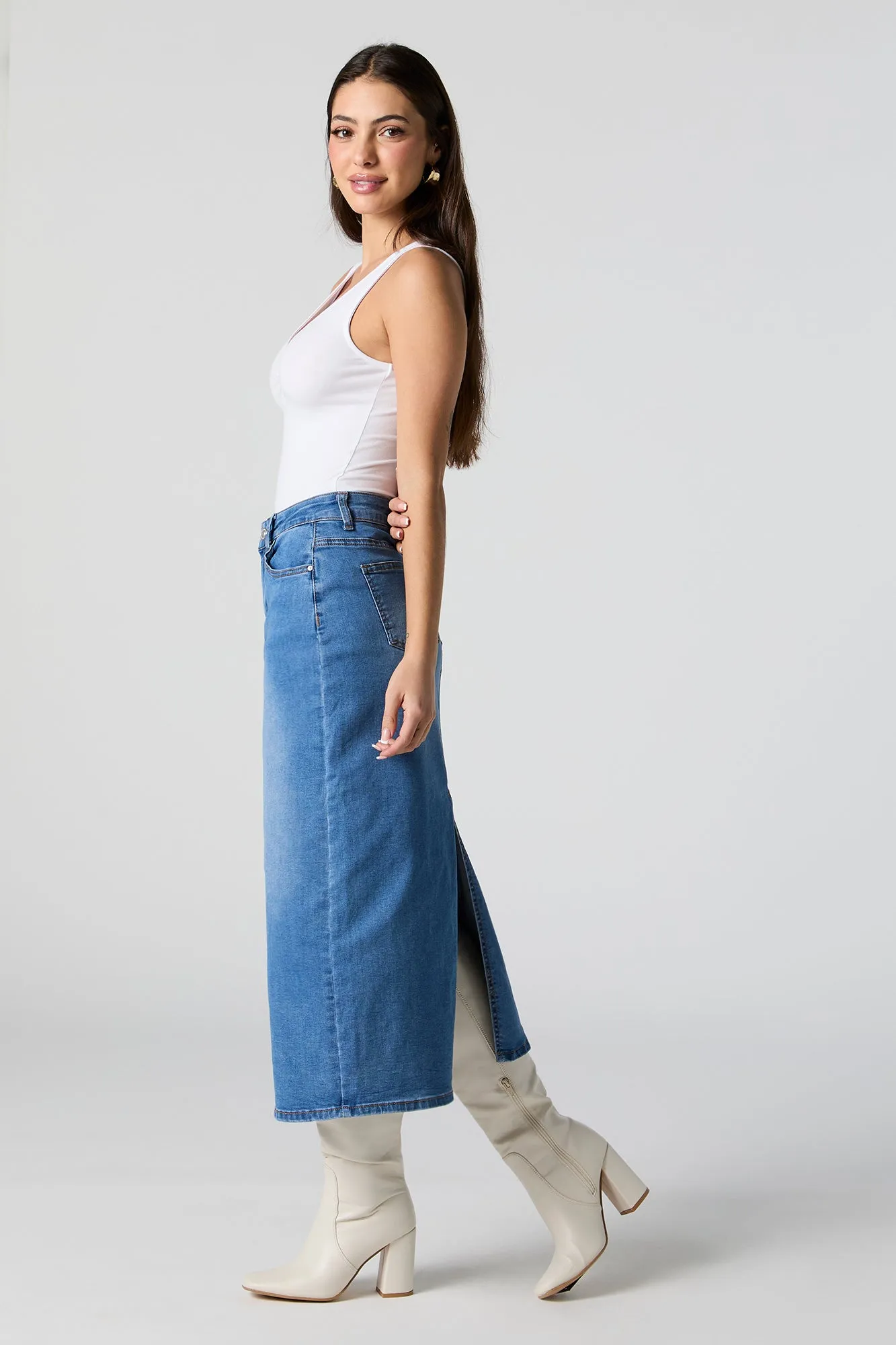 Jupe midi en denim Bleu moyen sold by Urban Planet product image thumbnail 2