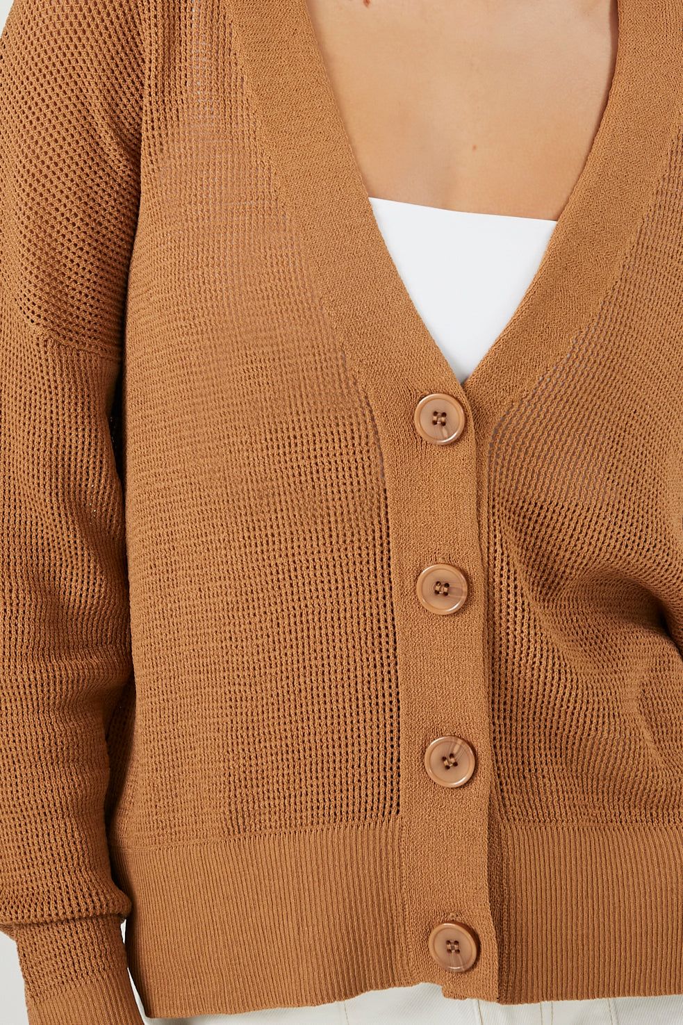 Cardigan boutonné à encolure en V sold by Urban Planet product image thumbnail 10