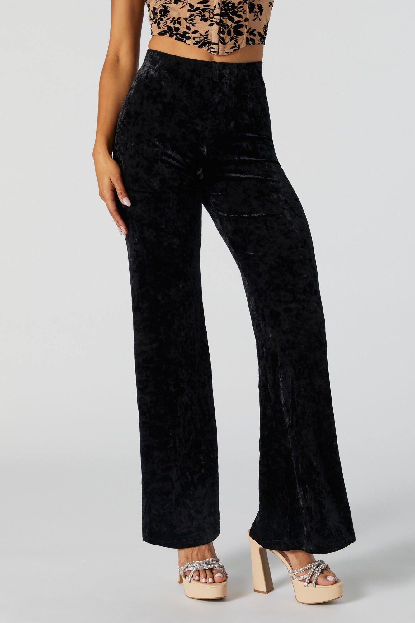 Pantalon à jambe large et taille haute en velours sold by Urban Planet product image thumbnail 2