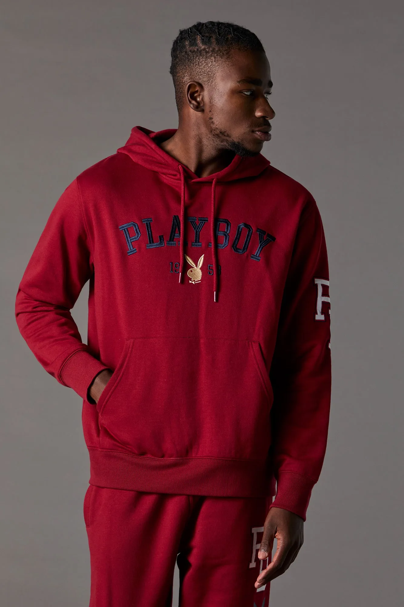 Haut à capuchon avec motif brodé Playboy sold by Urban Planet