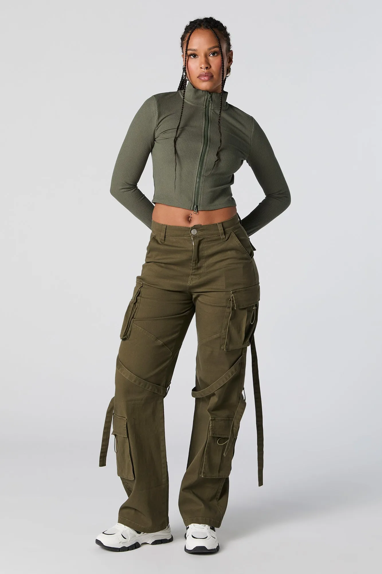 Haut côtelé à manches longues avec col cheminée et fermeture à glissière sold by Urban Planet product image thumbnail 3