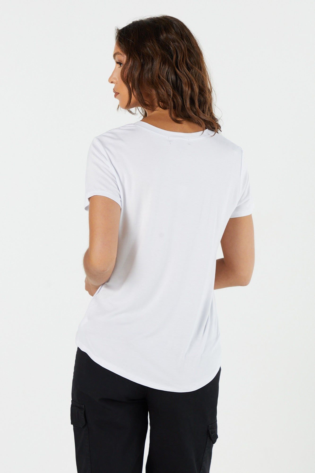 T-shirt décontracté avec poche et encolure en V sold by Urban Planet product image thumbnail 8