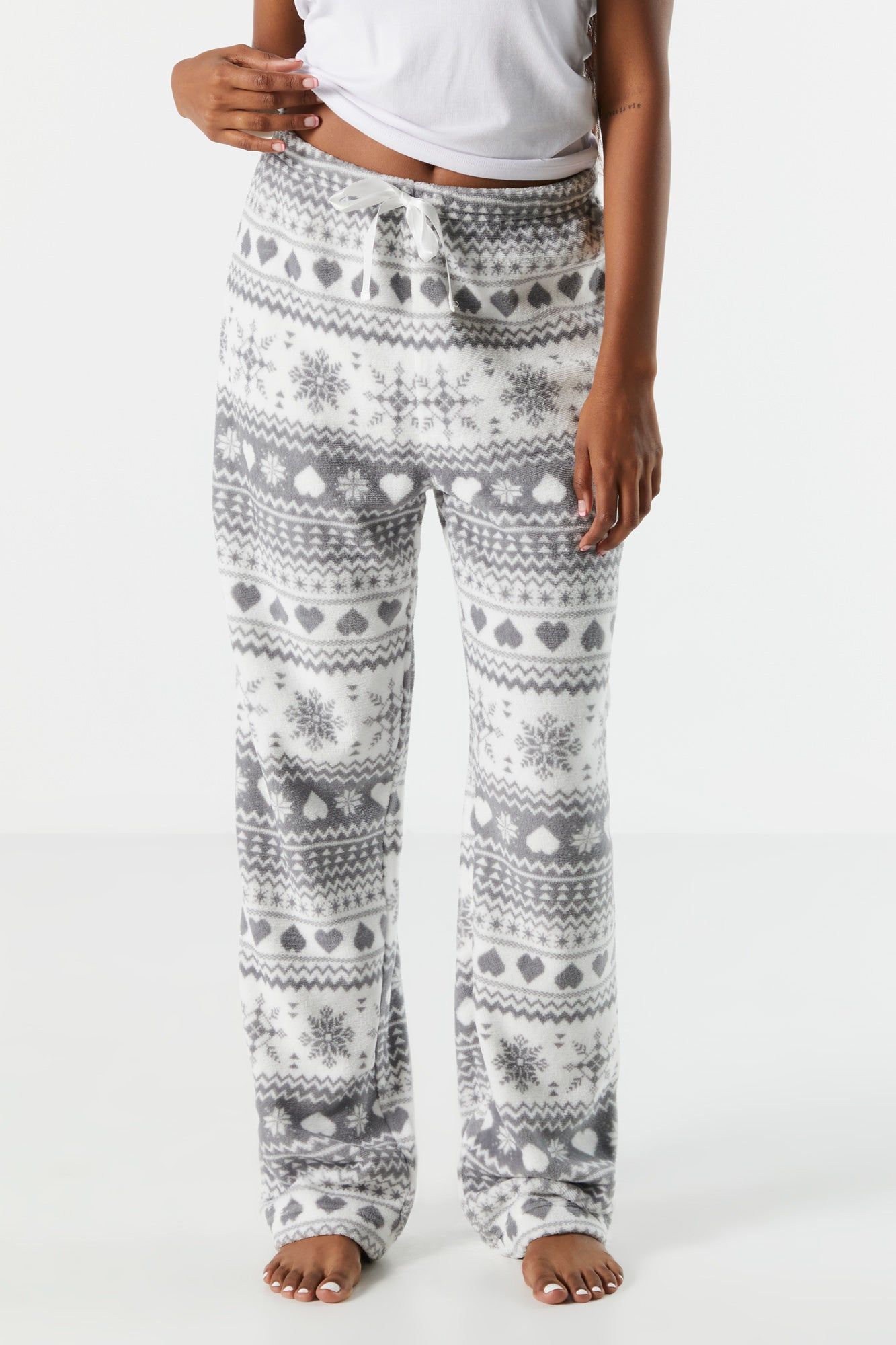 Pantalon de pyjama en peluche à imprimé Flocon gris sold by Urban Planet product image thumbnail 2