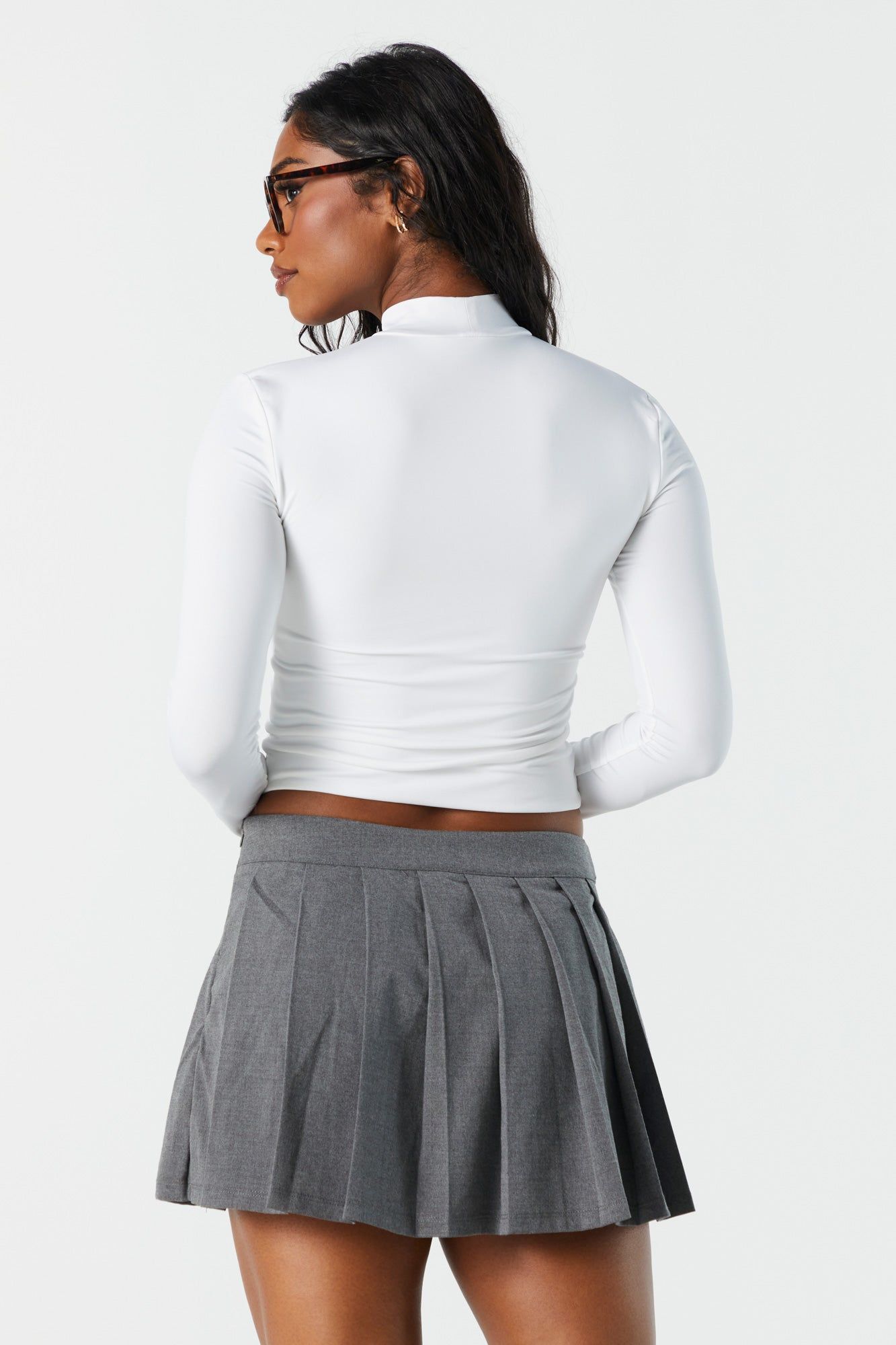 Haut profilé à manches longues avec col cheminée sold by Urban Planet product image thumbnail 3