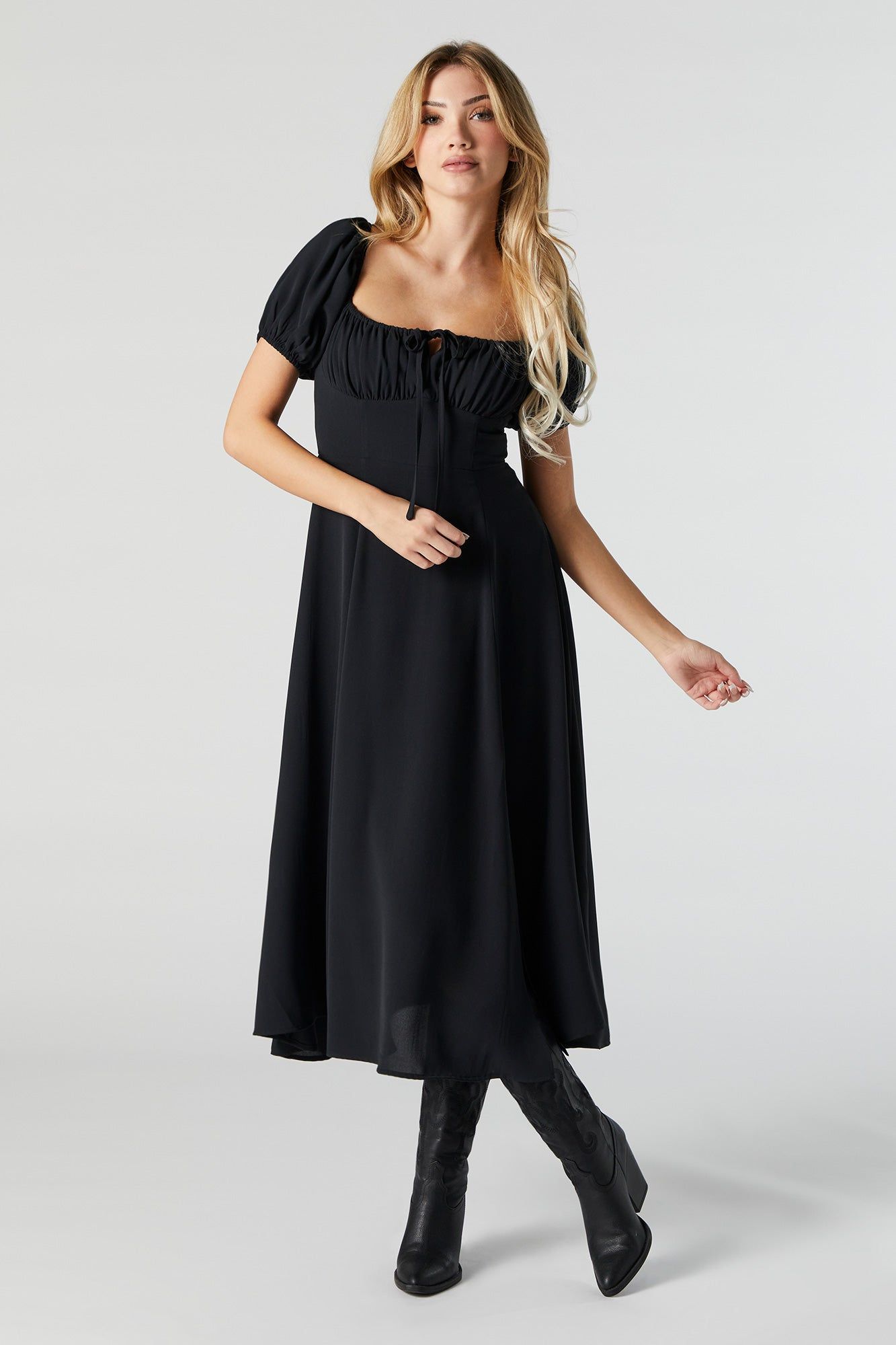 Robe midi de style laitière sold by Urban Planet