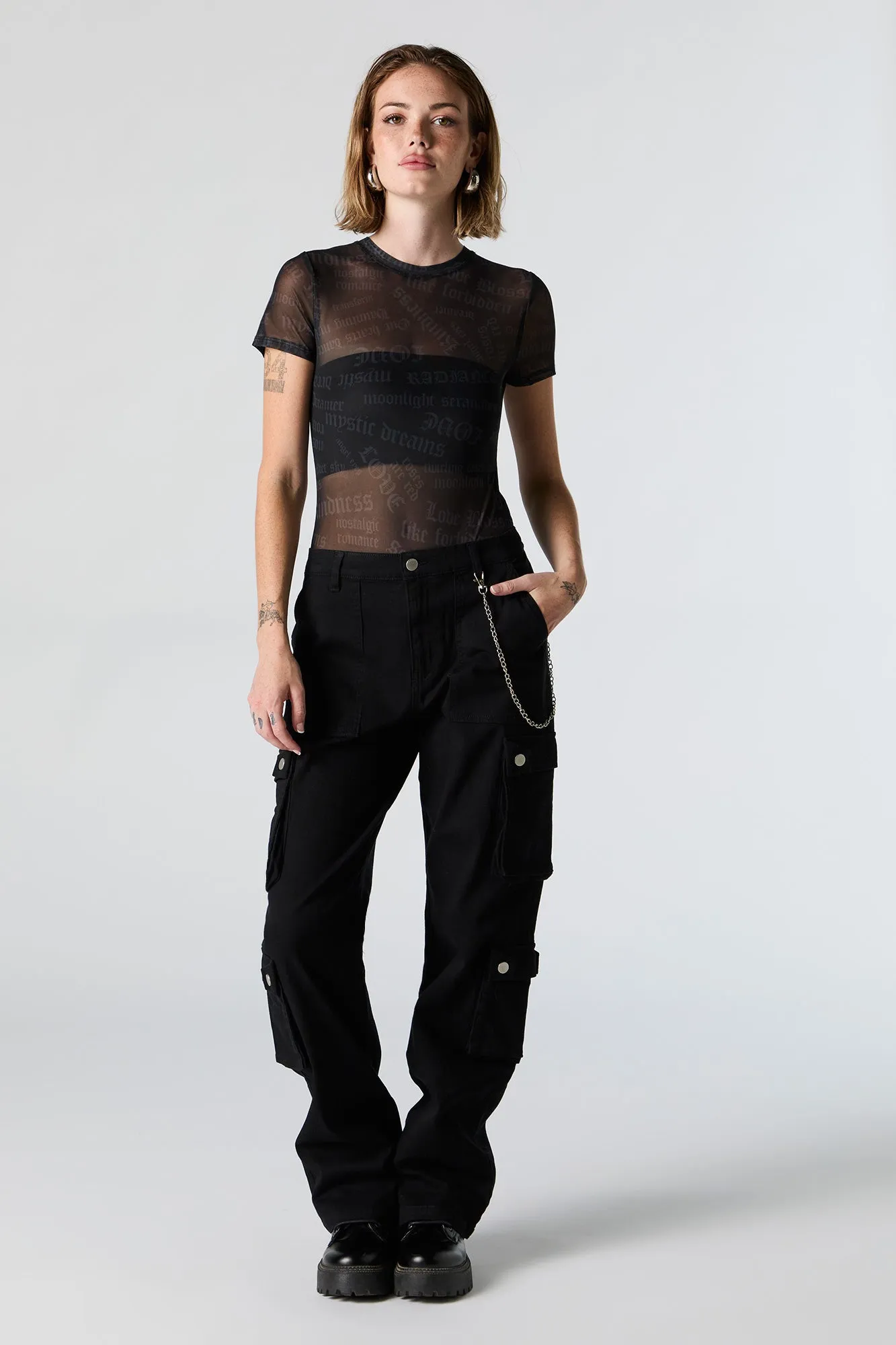 Maillot en filet à manches courtes avec imprimé Texte sold by Urban Planet product image thumbnail 3