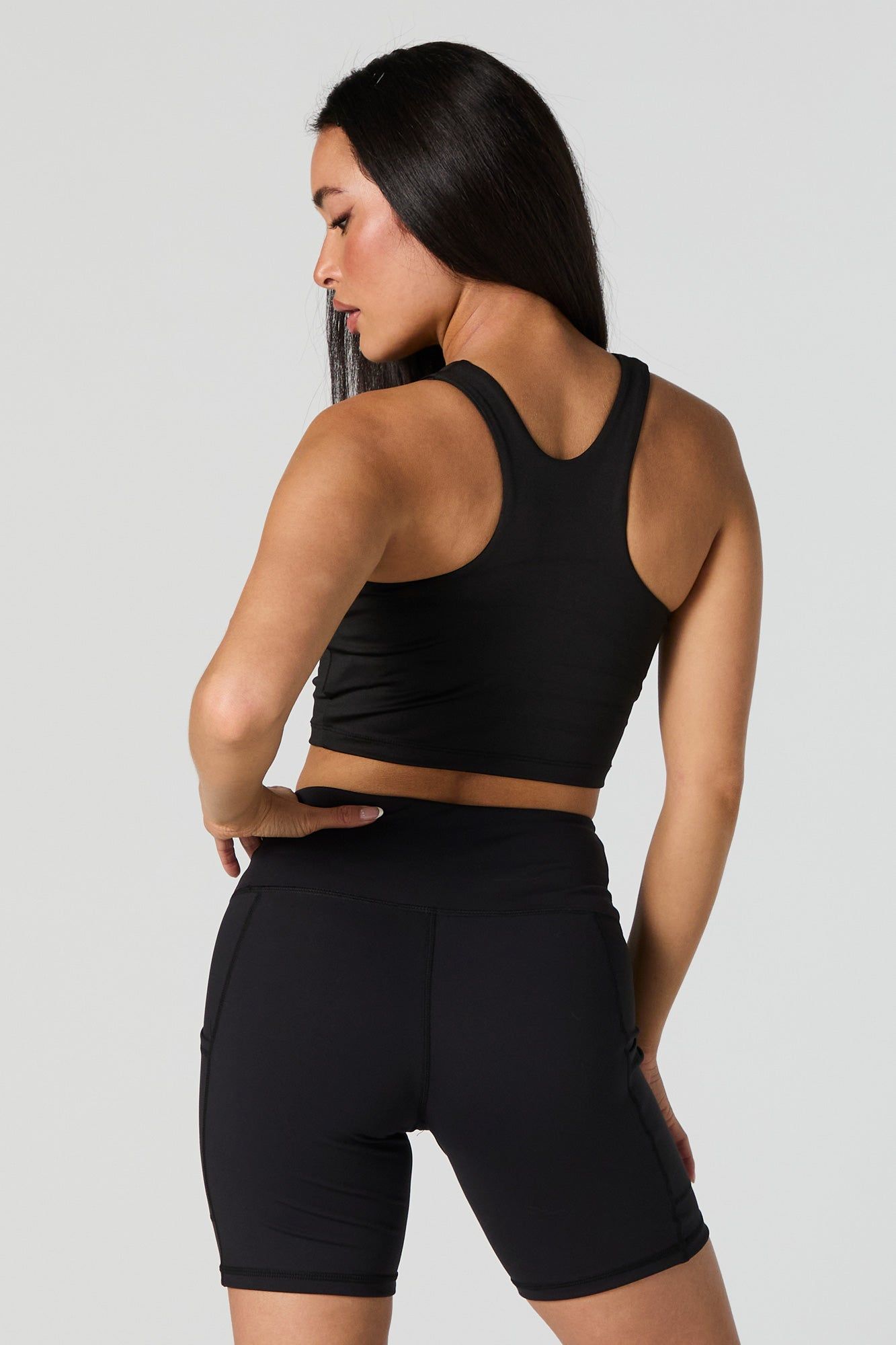 Short Active à taille haute avec poches latérales sold by Urban Planet product image thumbnail 2