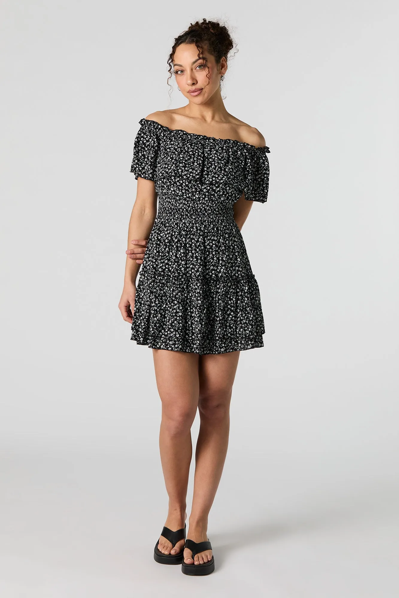 Minirobe volantée fleurie à épaules dénudées sold by Urban Planet product image thumbnail 3