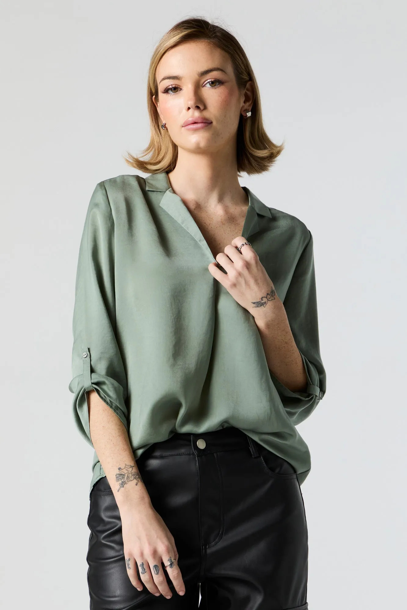 Haut à manches roulées avec col sold by Urban Planet product image thumbnail 4