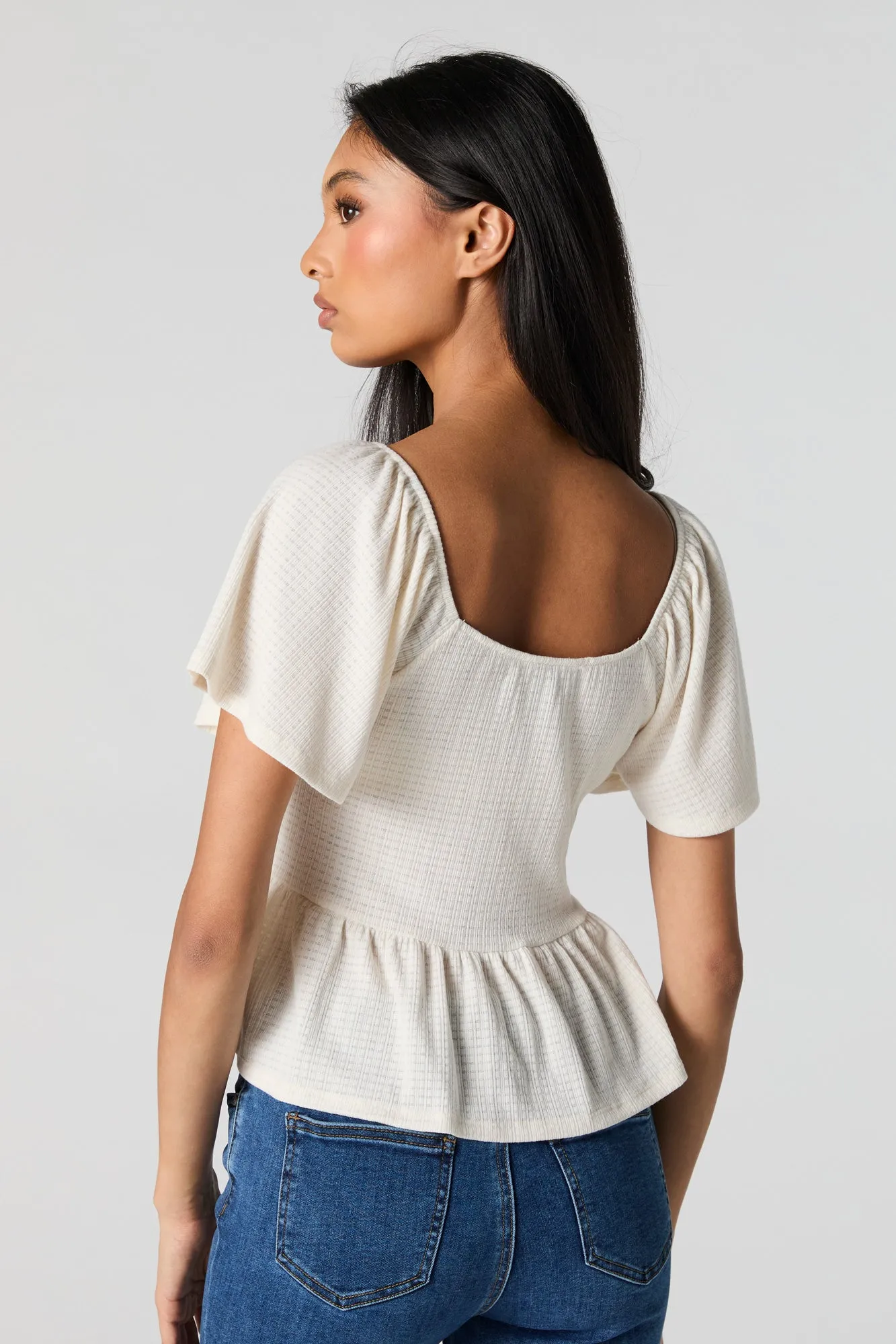 Haut tecturé à manches courtes et encolure en V sold by Urban Planet product image thumbnail 2