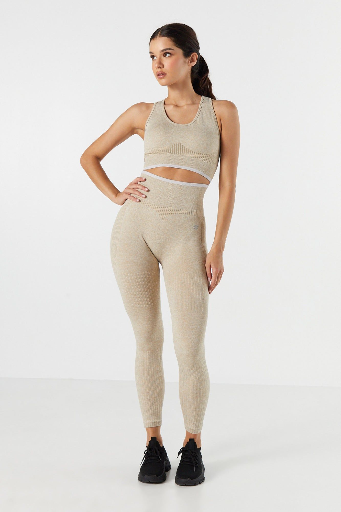 Soutien-gorge de sport côtelé sans couture sold by Urban Planet product image thumbnail 9