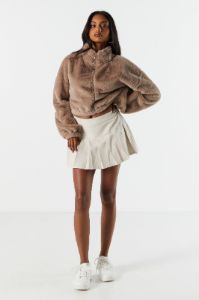 Blouson court en peluche avec fermeture à glissière sold by Urban Planet