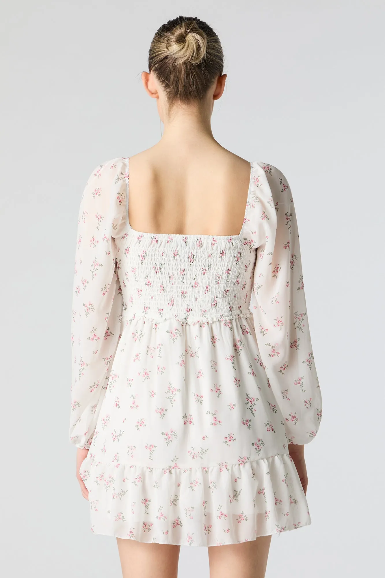 Minirobe smockée fleurie blanche à manches longues sold by Urban Planet product image thumbnail 2