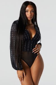 Maillot à encolure en V avec pierres du Rhin sold by Urban Planet