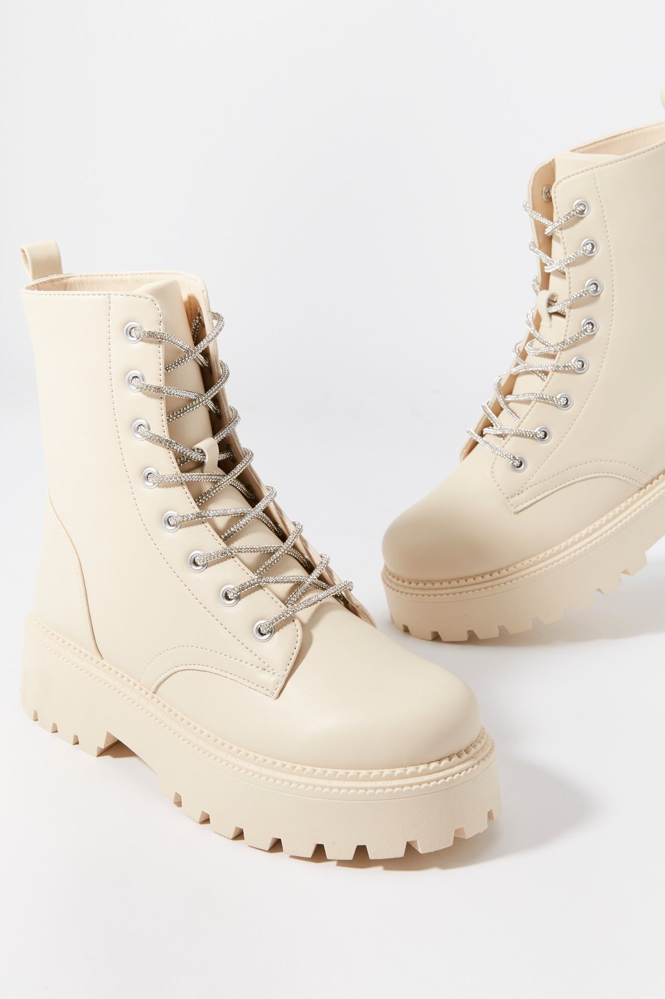 Bottes lacées en similicuir sold by Urban Planet product image thumbnail 5